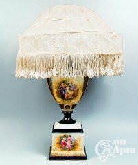 Лампа настольная